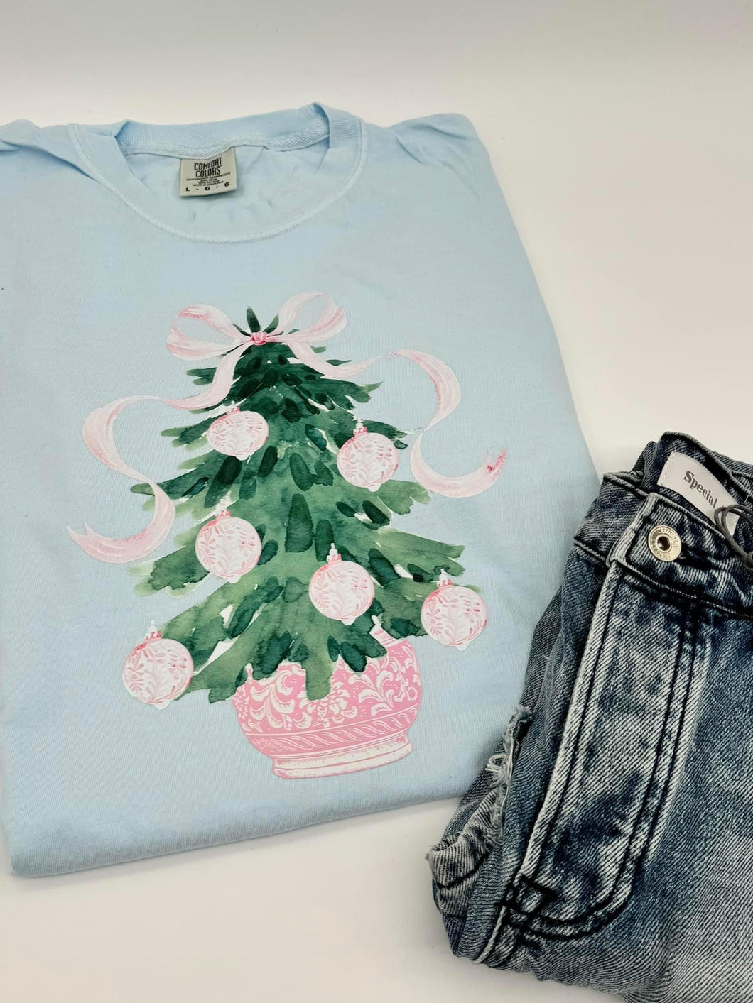 Christmas Tree Light Pink Vase T-Shirt